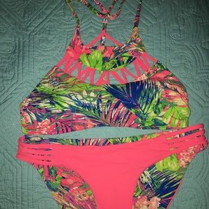 Reversible tropical bikini